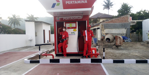 Pertashop Padasuka