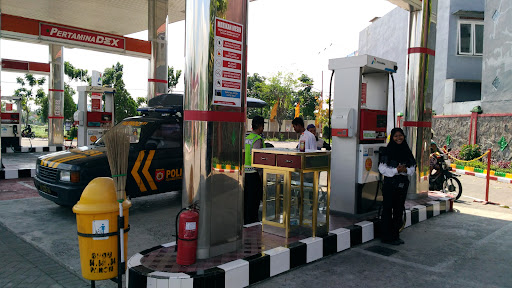 SPBU Paron