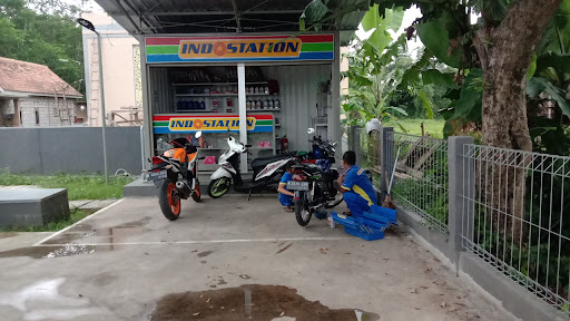 Mobil Indostation Penarukan