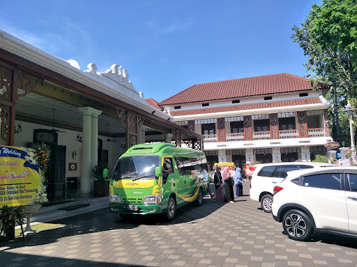 Rental Hiace Bangil